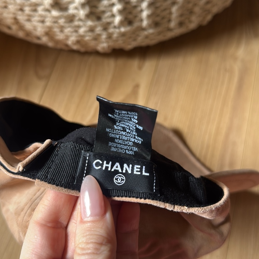 Chanel Suede Goatskin CC Cap - Picture 6 of 7